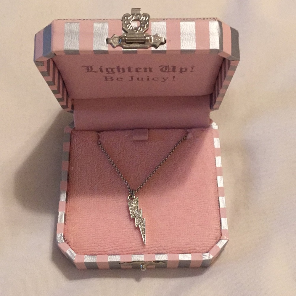 Juicy couture lightning bolt necklace